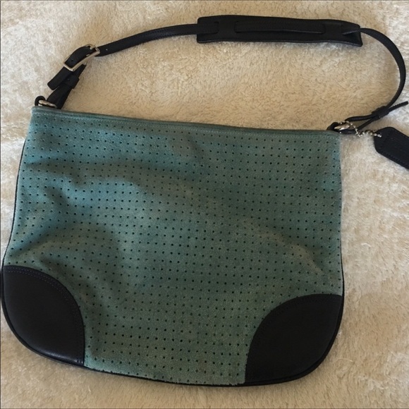 Rare! Coach Suede perforated Lt. Blue Slim Purse. - Picture 8 of 8